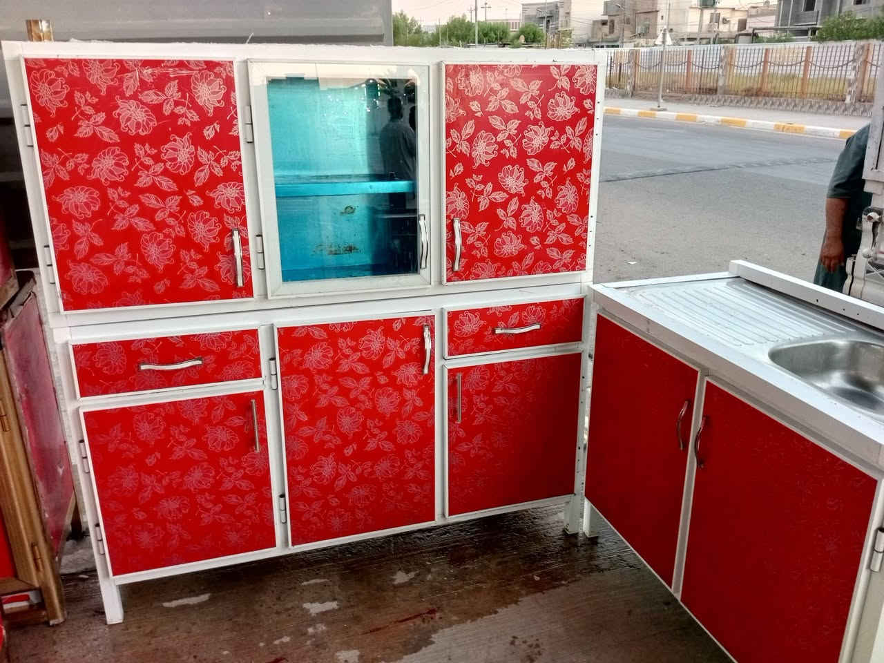 كاونتر متر ونص ثلاثة 3 قطع السعر 250 المكان الفلوجه حي المعلمين قرب جامع سعيد ***********//***********
