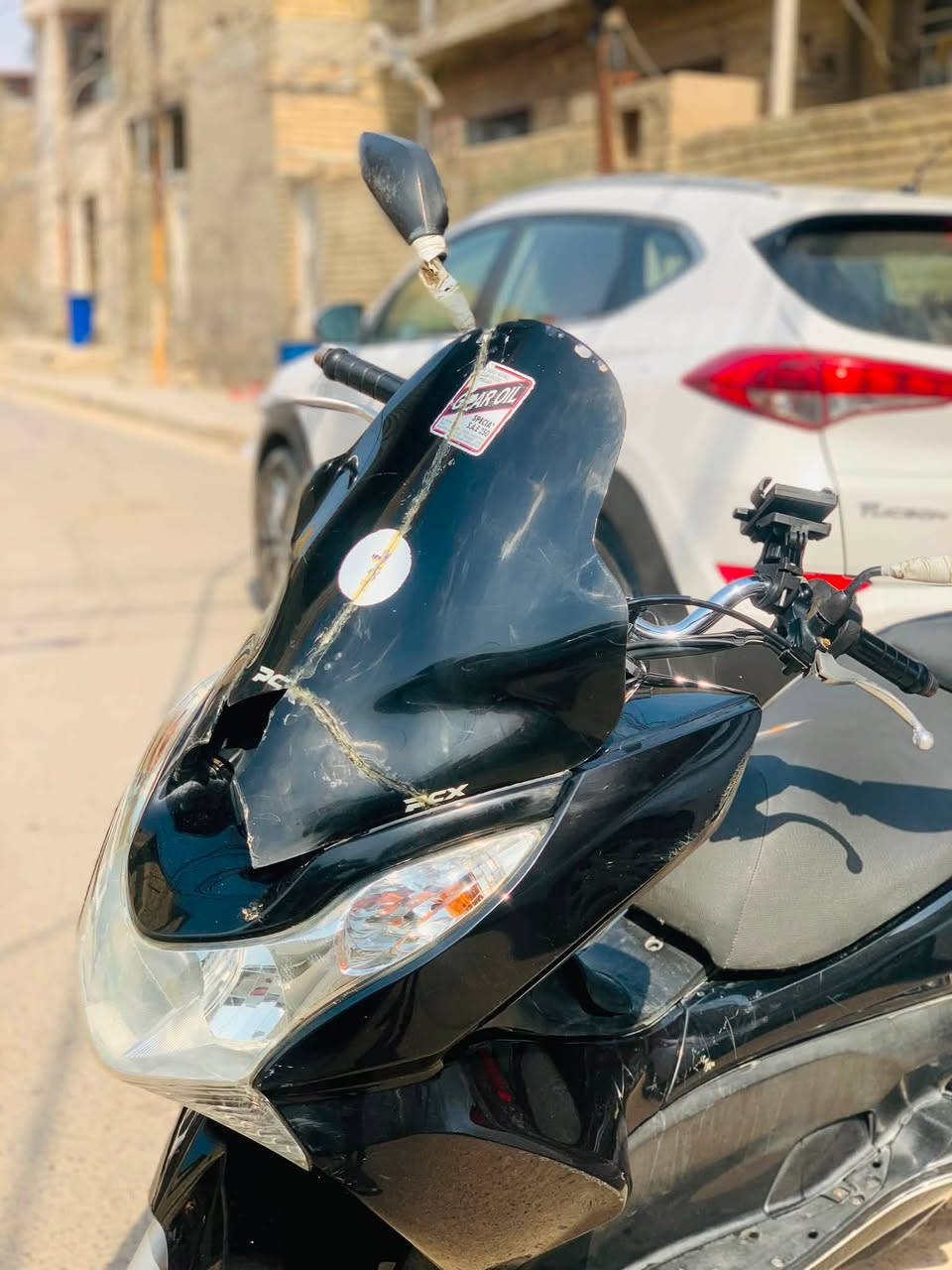 السلام عليكم دراجه PCX الجيل الاول ياباني مكينه 125مكينه مكفوله كفرات مكفوله ختم واحد بس بيهم اشخوط الكفرات الدراجه مناقصه شي افوله بانزين محسن ودهن موتل احسن نوعيه الدراجه خير من الله شلعه ومعدل مبيه اي نقص الرقم ***********
