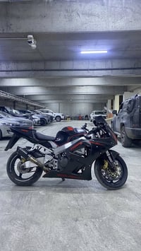 دراجه هوندا CPR  مكينه 954  تغليف كاربون فايبر شكل لون مميز  سعر 25 ور...