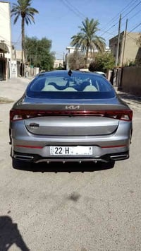 اسلام عليكم   ‏Kia K5 الموديل 2023  السيارة خليجية وكالة   المواصفات :...