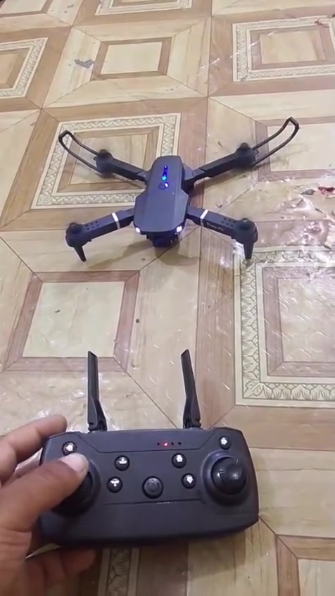 سلام عليكم درون للبيع  ب30 ألف وبي مجال مكاني كربلاء طوريج رقمي ***********
