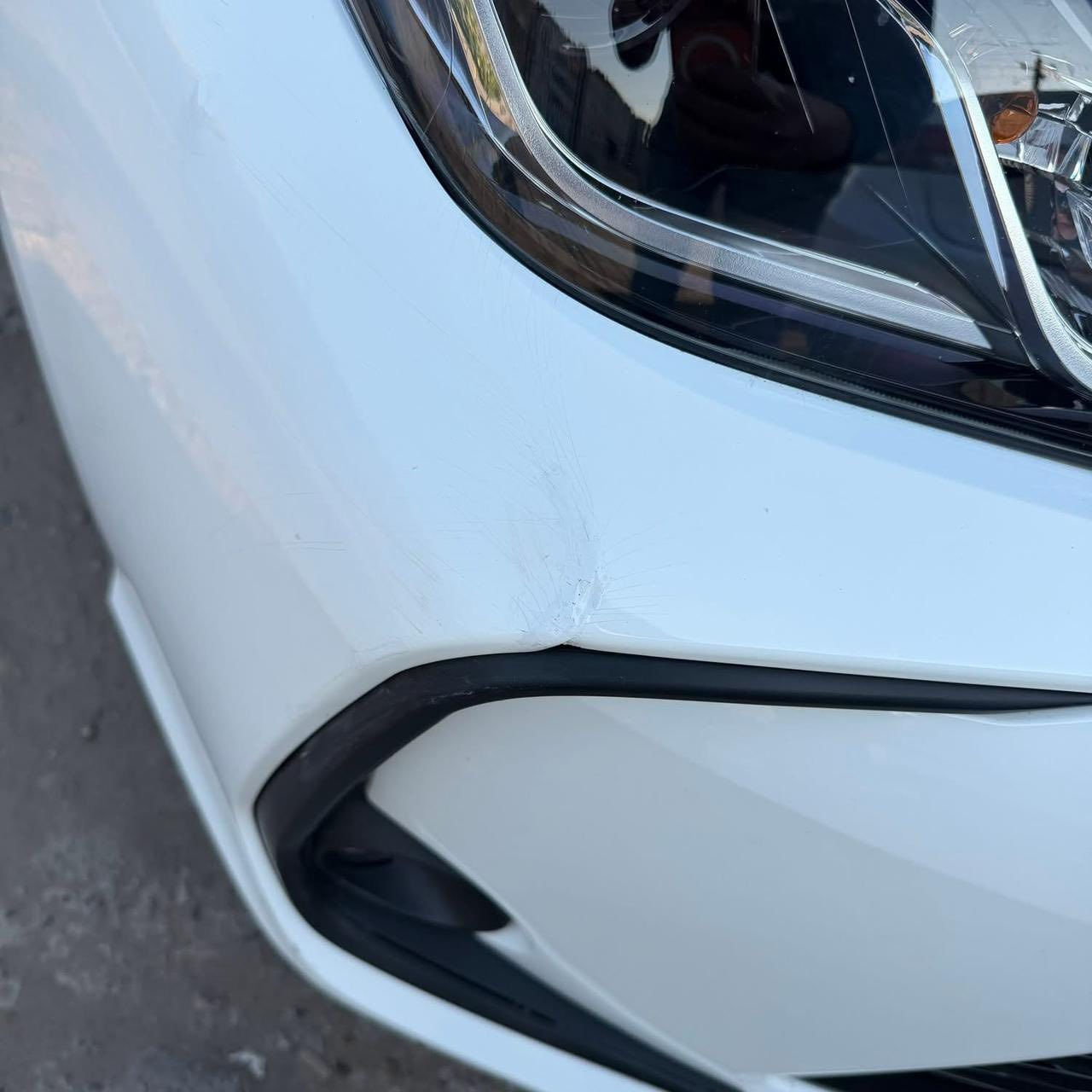 كورله هايبرد مديل 2025 رقم بغداد بسمي سياره فول مواصفات داخل احمر جلد كشن كهربائي اشاير بلمري فتحة قياده ذاتيه بيهة بارد قليل بلجاملغ الخلف السايق وبلحافه مال قبق الصندوق سياره جديده بمعنه الكلمه مكاني بغداد***********/***********
