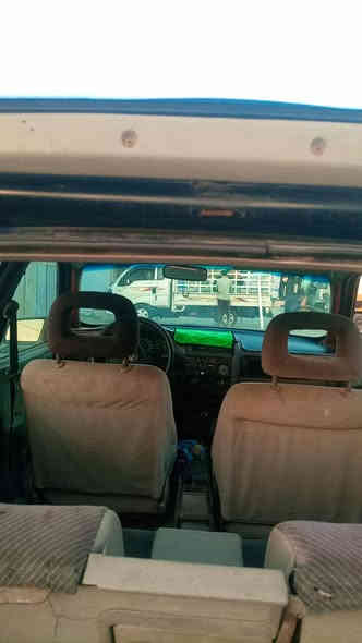 الاسلام عليكم اوبل فكترة.   سيارة رقم واسط الاماني تحويل ثاني يوم.  محرك وكير كفالة شرط بيها بس النمرة 3 تفلت مرات تصليحها كلش بصيط.      سيارة قطرة صبغ  مابيهاا  كهربائياتها شغالة.   شرط ترايك.180 وين ميعجبك.مكاني واسط لصويرة .   السعر. 26.   ***********
