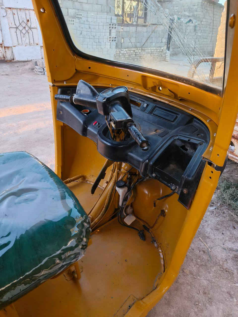 السلام عليكم تكتك لبيع مكان ناصريه معمره نكره سلف ***********
