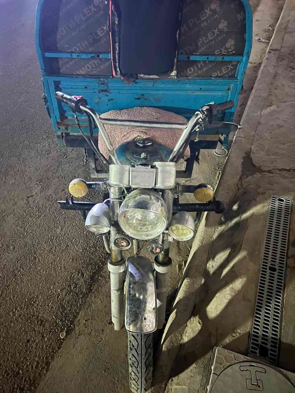 السلام عليكم ستوته صقر للبيع مديل21 وراق كمرك كاملة مكينه جديده كهربائيات شغاله ستوته يرادلهة شوي ترتيب السعر 1400وبيهة مجال مكاني بغداد حي اور بسبع قصور الاستفسار ***********
