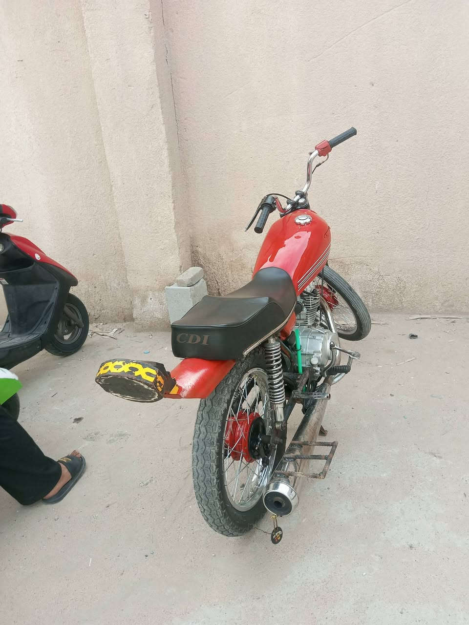 كلك مجفته نضيفه 400وبيه مجال الطيبين رقمي***********
