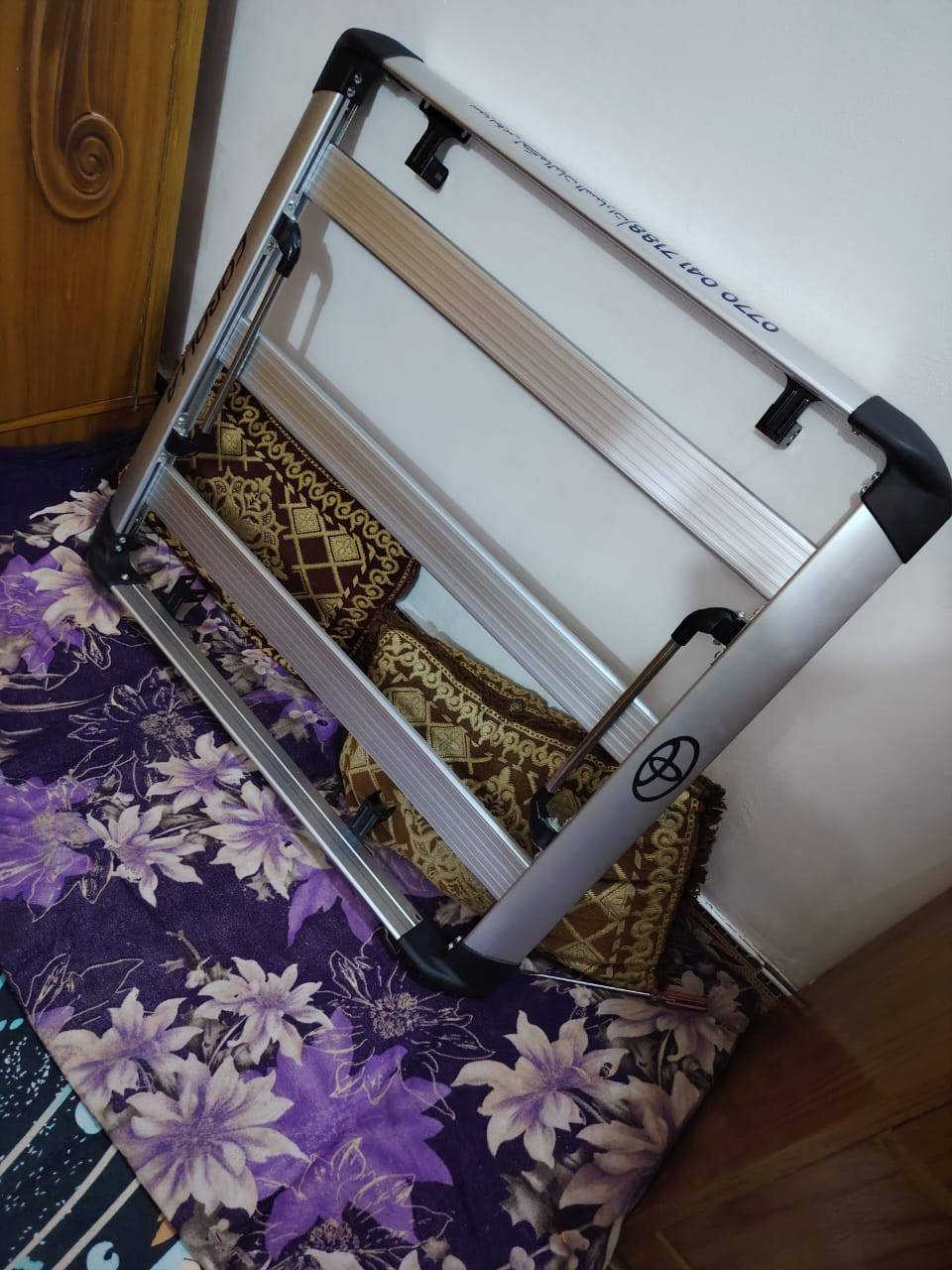 سلام عليكم 
يتوفر سيباية قمارة المنيوم مختلف الاحجام والأشكال 
كبيرة وسط صغيرة
 عالية ناصية
أسود/ رصاصي 
بغداد زعفرانية *********** 
يوجد توصيل 
سيريوس Sirius للسيارات
