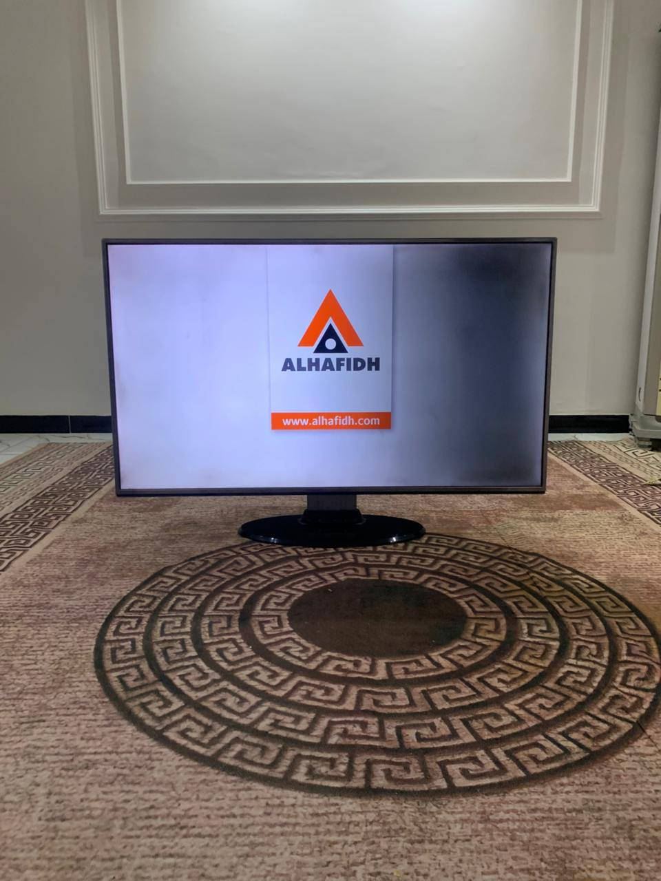 السلام عليكم شاشة حجم  55 الحافظ سمارت  لدات ضعيفه يعني يتبدلن ب٦٠ ألف سعر ٢٠٠ ألف بغداد مدينة الصدر  ***********
