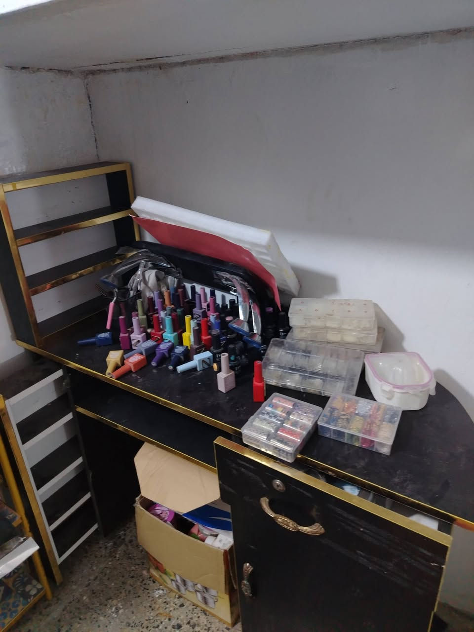 ثنين مري وفاترينا ميز اكرلك مع مواد للبيع مكان بغداد الدورة الصحة


**إذا كنت صاحب هذا الإعلان وتريد حذفه لأي سبب، رجاءا أرسل رسالة إلى الدعم الفني**