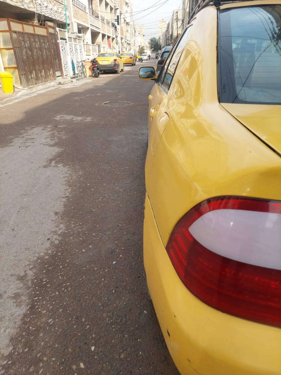 . للبيع سيارة تويوتا كورولا 2005 . 
الوارد: خليجي

سعة المحرك: 1800 سي سي

الحالة: حدادية ممتازة

الطايرات: جدد

اللون الأصلي: (ابيض)، مصبوغة أصفر

رقم السيارة: بغداد / مشروع وطني

السعر: 80 ورقة (قابل للتفاوض البسيط)

للاستفسار ولمزيد من المعلومات الاتصال على الرقم:
📞 ***********
