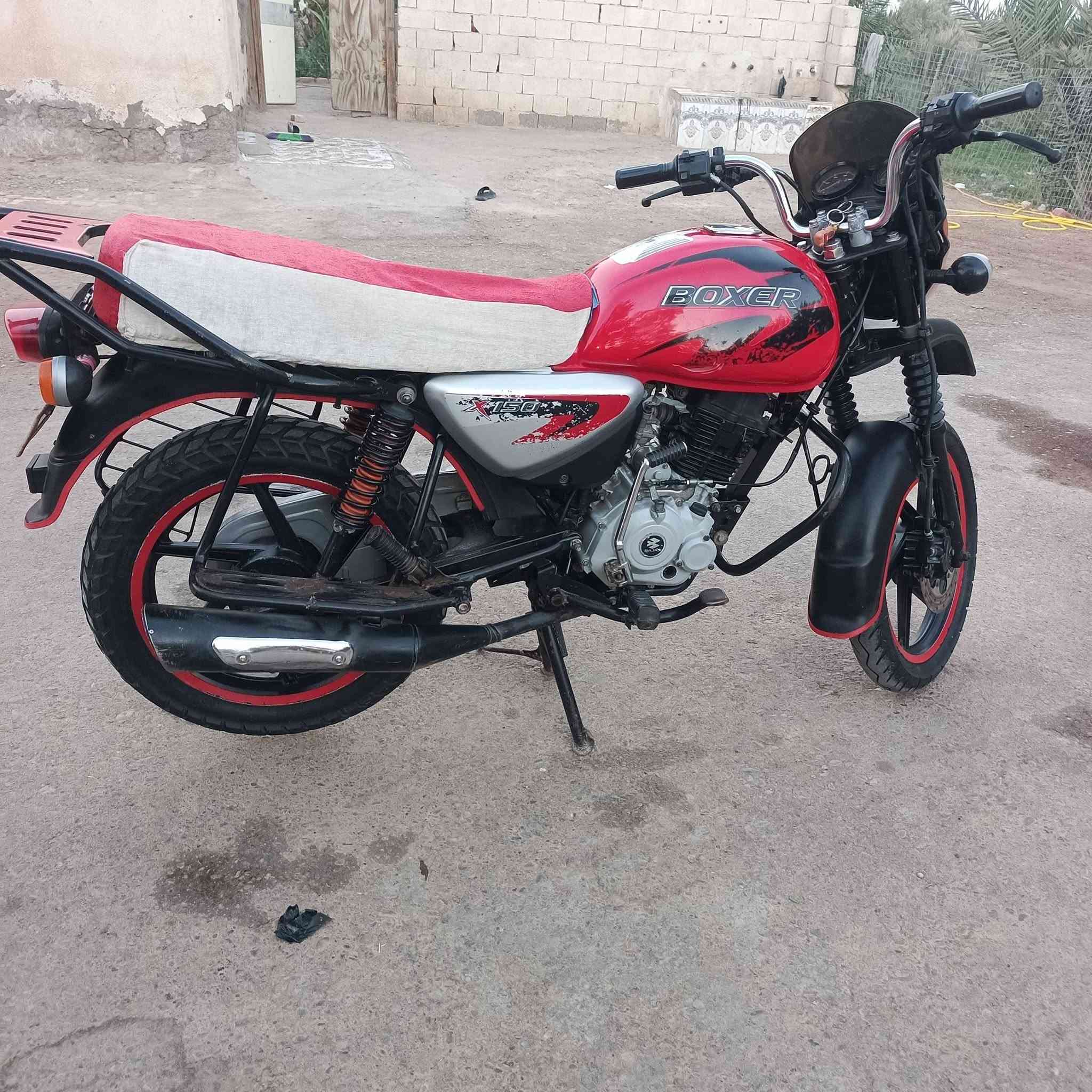 سلام عليكم بوكسر موديل 23 وراق صولي مجفته تجفيت شركه دراجه حلوه ونضيفه السعر1450وبيه مجال حك جيه  لاتصال‏‪***********‬‏
