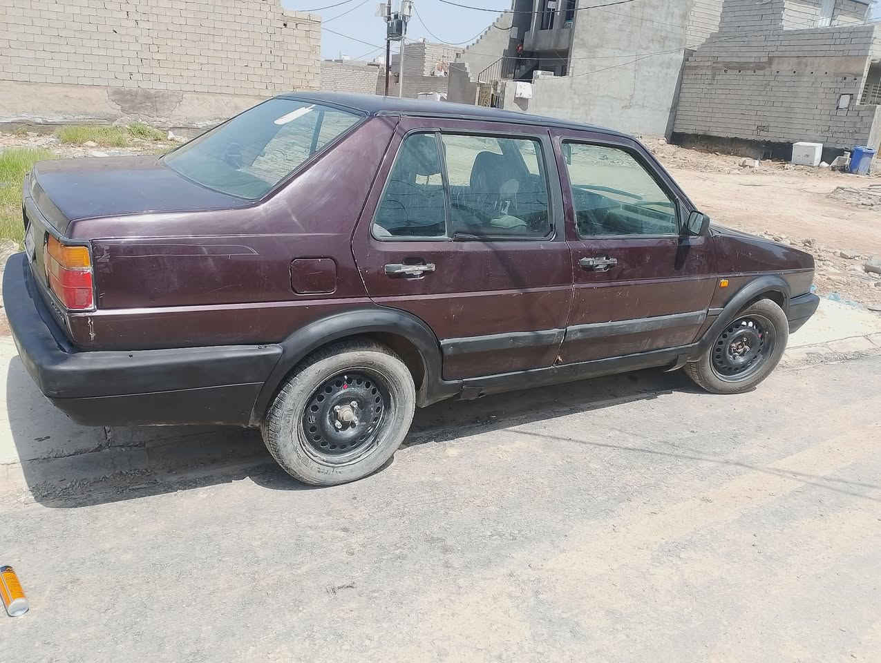 السلام عليكم /السياره گولف محرك برازيلي بلادية موديل ٩٣ السنوية لحد هذا الشهر محرك وكير جدد السعر ٢٨وبي مجال للاتصال ***********
