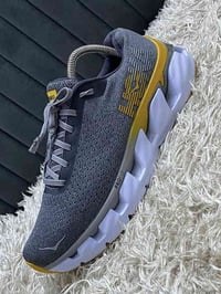 حذاء هوكا • مقاس ٤٢ • أصلي ١٠٠٪