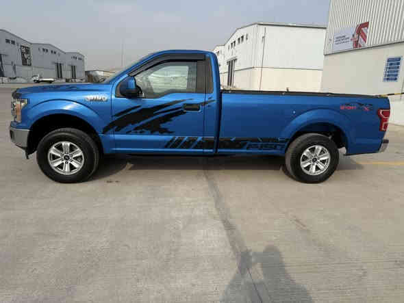 فورد f150  موديل 2020تك قماره لون مميز رقم اربيل باسمي تحويل ثاني يوم ماشيه 79الف كيلو مو ميل جاملغ امامي يمنه صبغ فقط بدون داخل بدون ايرباك بيها بارد بالباب الامامي اليمنه صدر امامي خلفي جديد دسكات امامي خلفي جديد تخم تاير برجستون ادامه كامله بلكات نوزلات فيتبم اصلي وكاله دبه كامله تجي محرك 3.3تنفس طبيعي يعني بانزين عادي محسن تمشي رقم الشاصي بالمنشور السياره في بغداد شارع فلسطين الاتصال ب*********** السعر 160وبي مجال
