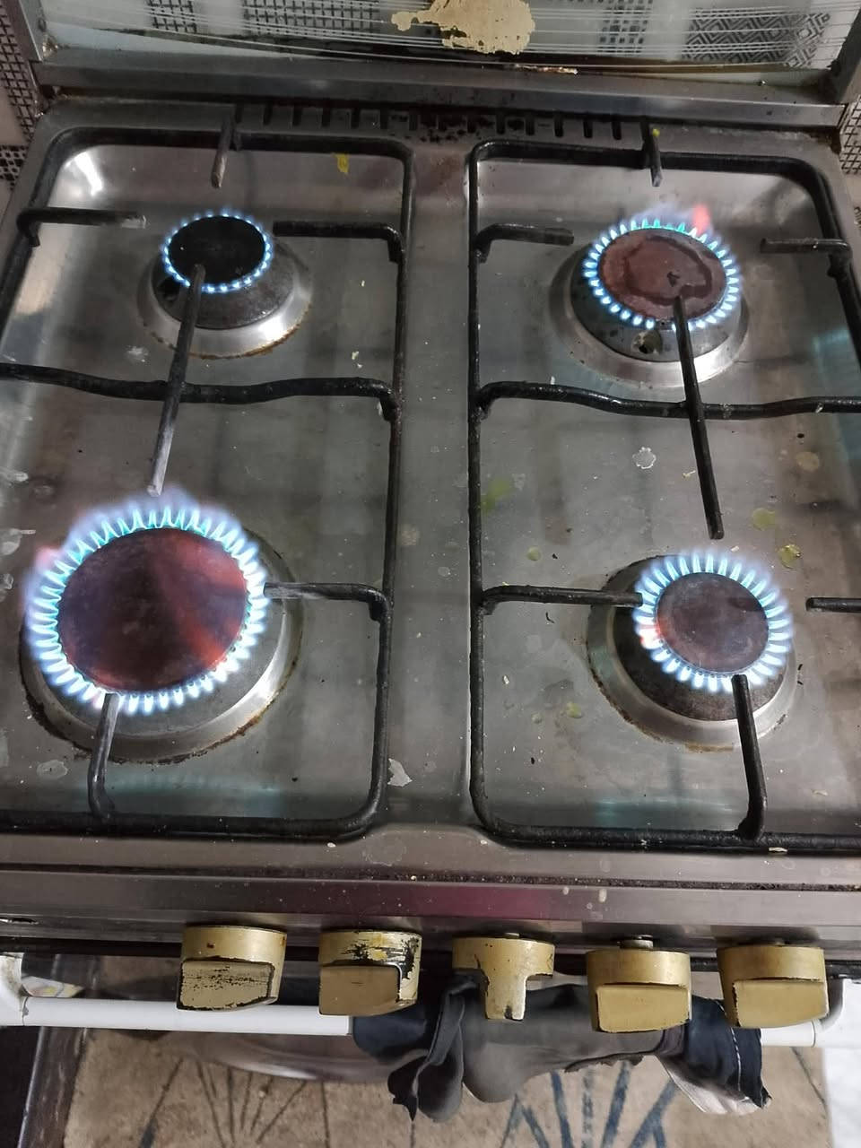 للبيع طباخ شغال مثل ماموضح مكان النجف


**إذا كنت صاحب هذا الإعلان وتريد حذفه لأي سبب، رجاءا أرسل رسالة إلى الدعم الفني**