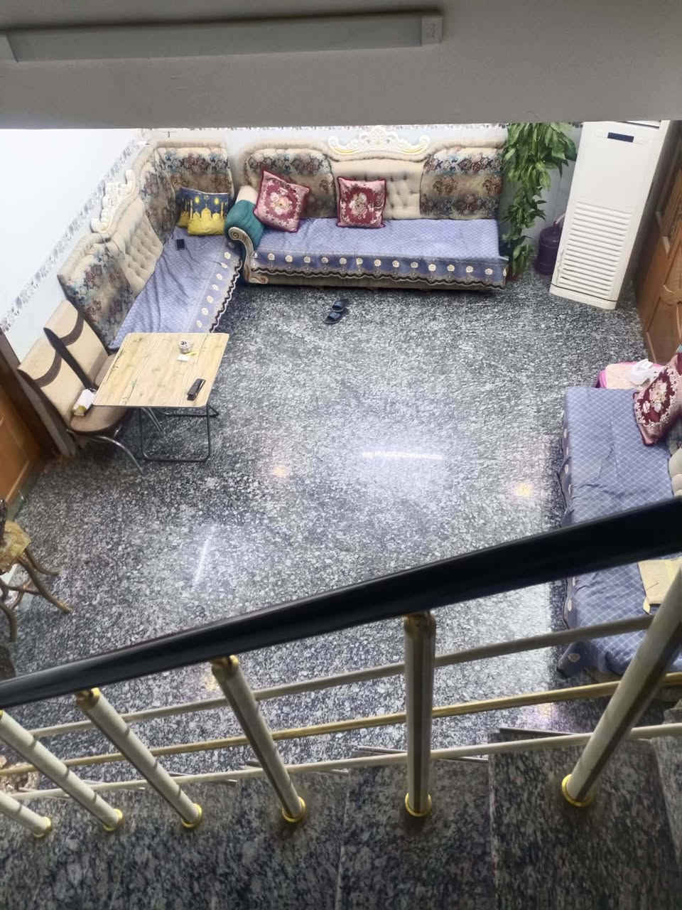 دار للبيع بل كرامه بل زراعي المساحه ١٩٠مترالدار جديدالستفسار رقم الهاتف***********
