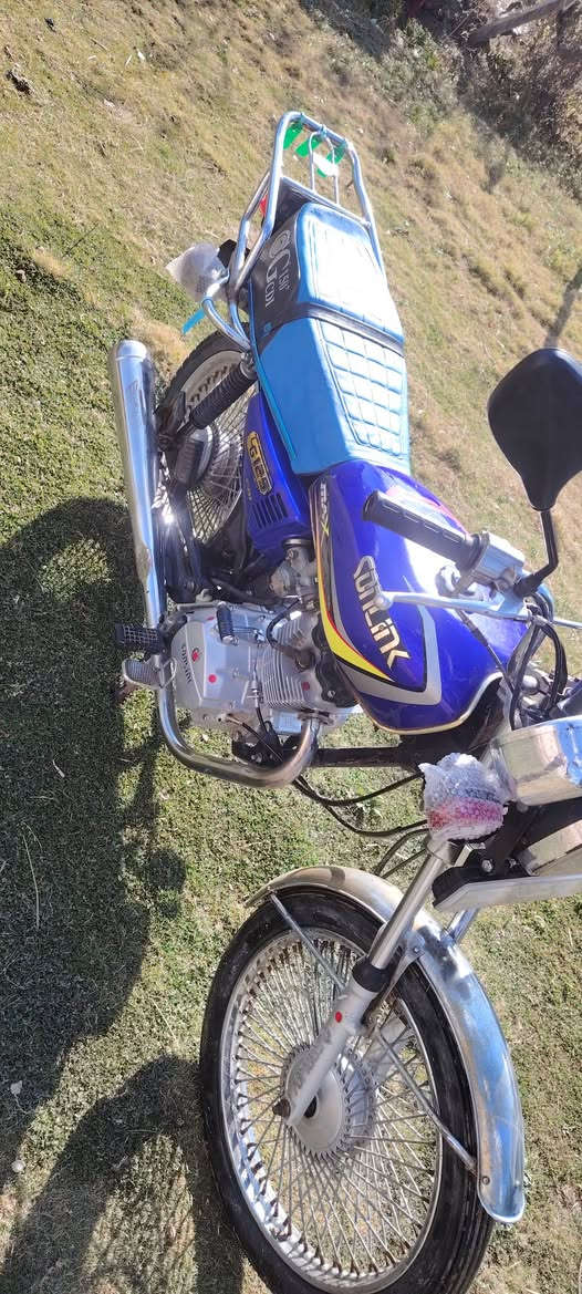 يالله سلام عليكم دراجه للبيع 22 ختم سونك اوراق 
مدفوع كمرك بس تروح ترقم محرك 150 غطاس 
مامفتوح كفاله كلشي بيهه شغل رونات شيار
سعر 550 وبيه مجال ترهم مراوس مكاني حله الحمزه الغربي قررب شركه لاتحاد رقمي ***********
