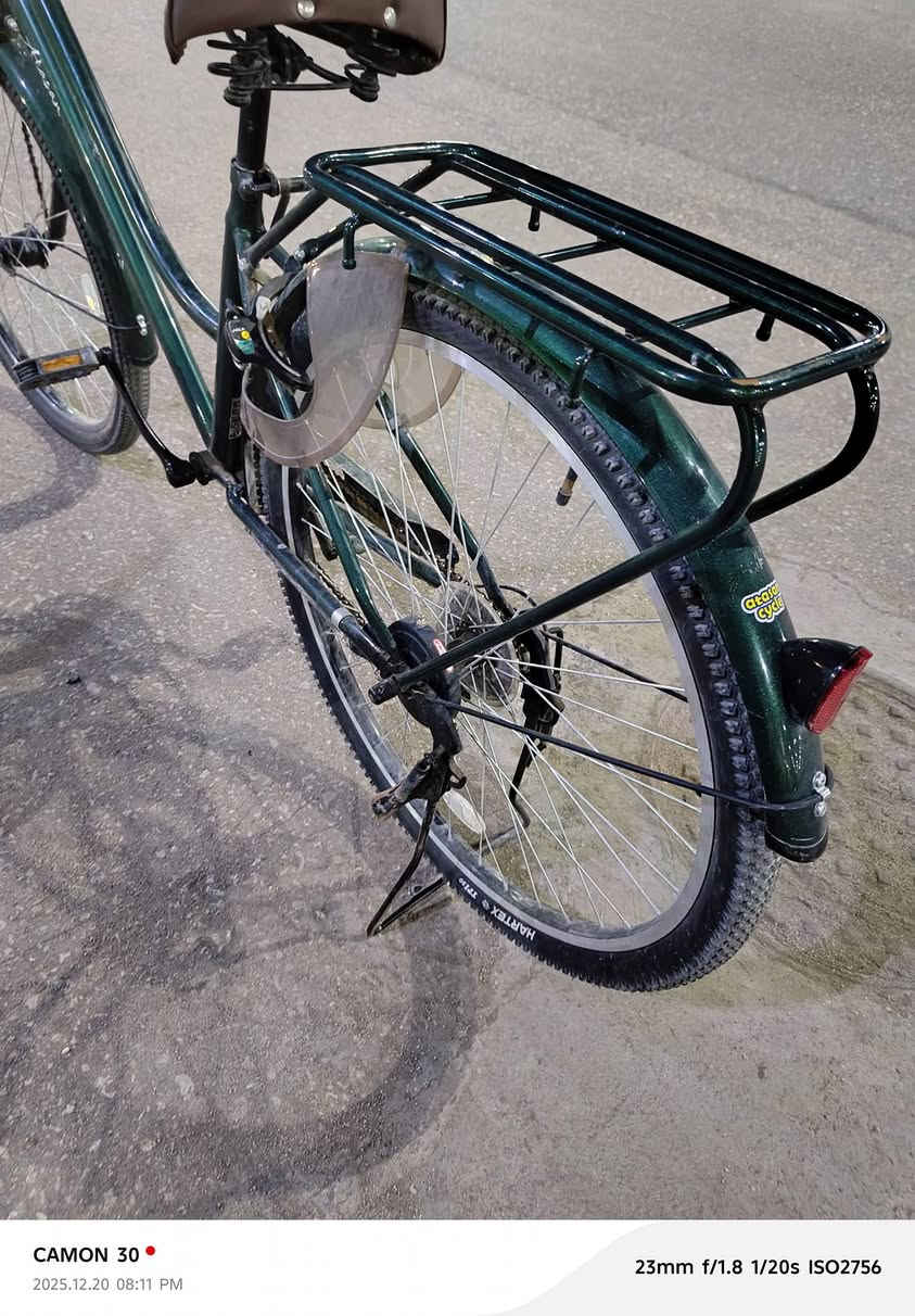 بايسكل بالون حجم 29 جديد استعمال قليل بايسكل عقرب 6 نمر السعر 250 ألف
المكان كربلاء مجمع الغدير السكني 
الرقم ***********
