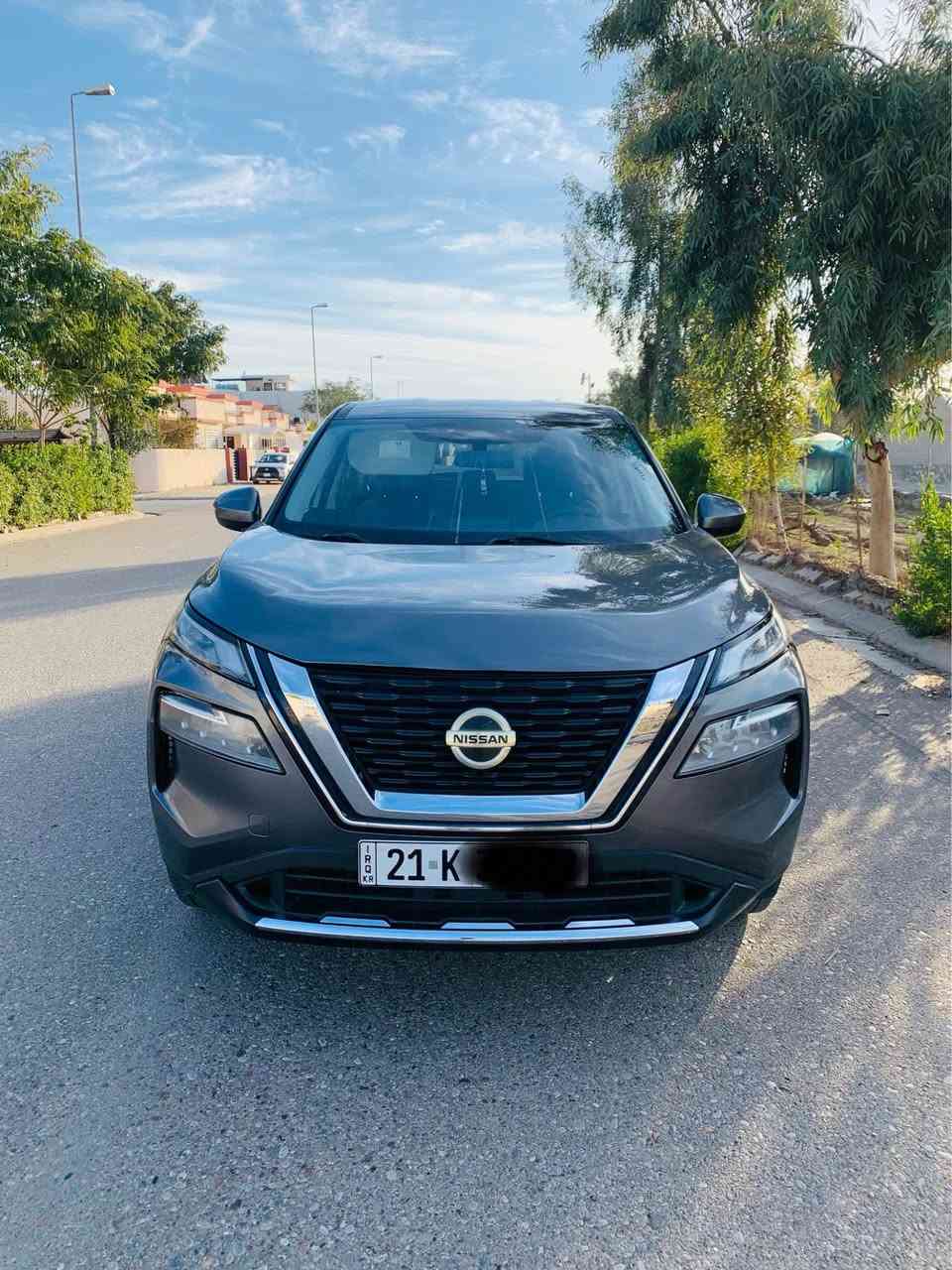السلام عليكم 
للبيع او مراوس حسب القناعة 
نيسان روج  موديل(2021 )
الشكل الجديد 
مواصفات S
٤ سلندر / محرك ٢٥٠٠ المرغوب 
 رقم سليمانية
ماشية 90 كيلو متر و قابل للزيادة
السيارة نظيفة و جاهزة 
بصمة 
كامرة خلفية دوارة 
تبريد قطعيتن 
تبريد خلفي وامامي
رادار 360 
رادار عدد 3
امامي وخلفي و جانبي يمين و يسار
 نقطة عمياء 
حساسات خلفية 
اوتو بريك خلفي 
اوتو بريك امامي 
قيادة آلية
ويل كب ١٨ 
(داخل لونين  )
شفتات بالستيرن 
الكير اوتوماتيك و عادي  
ثلاثة كير، سبورت و استندر و اقتصادي ( إيكو ) 
استيرن رجاج
لايت زينون
لايت ليد امامي خلفي
تحديد المسار 
تحديد السرعة
مانع انزلاق 
حجر البيئة شركة 

ضررها : حادث خفيف باب خلفي سائق مبدل بلادي وشبر  براس البنيدورأس شاصي معدل شوية .  
السعر 180
الشراي يتصل ويدلل 
مكاني كركوك*********** كركوك, العراق
