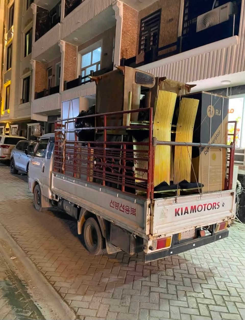 مكتب نقليات (***********
***********)متخصص لنقل الاثاث🧳وتحويلات البيوت🏠 من سياره كيا .وعمال👷و

مكتب نقليات (***********)متخصص لنقل الاثاث🧳وتحويلات البيوت🏠 من سياره كيا .وعمال👷ونجار لفتح وشد الغرف👷مع فتح وشد السبالت وصيانتها 📞 داخل وخارج بغداد🚛ما عليك غير تتصل وتدلل📱مع  حفظ الاثاث..الي يحتاج يتصل+ واتساب***********) (***********

)

