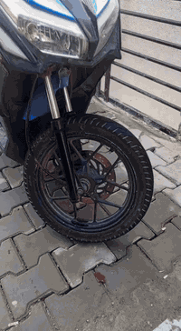 يا الله سلام عليكم دراجه ct5(صيني) 
دراجه خير من الله 
سعر 300وبيها مجال قليل حك جيه
***********
العنوان بغداد الحسينيه مسقط شارع القاضي
