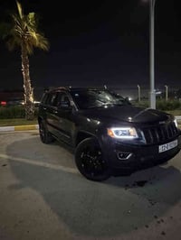 سياره للبيع جيب 2014وارد أمريكي سياره نضيفه جدا مصبوغه قطع أبيع حزام ص...