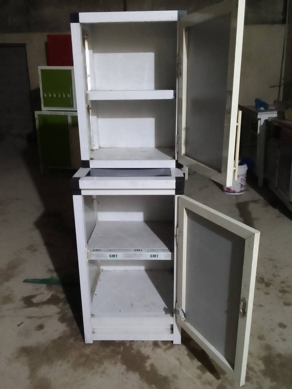 للبيع كلمن وسعره الشراي يتفضل خاص مكاني بغداد حي اور رقم الهاتف بي واتساب ي ستفسار  ***********
