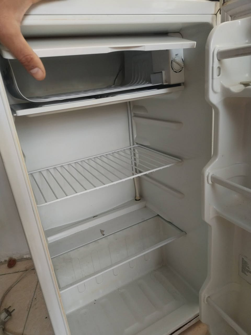 سلام عليكم للبيع شغالة لعدم الحاجه *********** بغداد الشعلة ب 80 الف بيها مجال مامفتوحه ولا مصلحه
