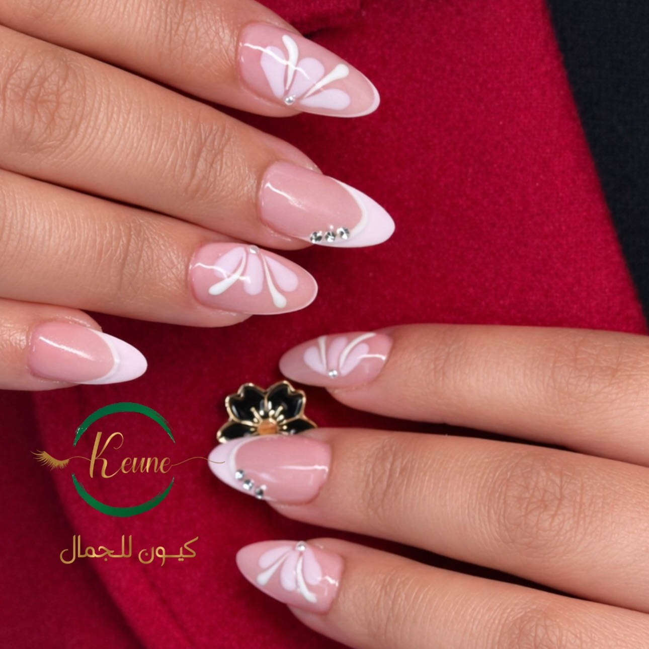 جمال أظافرك يبدأ من كيون للجمال 🤍
في مركز كيون للجمال نبدع بأدق التفاصيل لنمنحك أظافر مثالية تجمع بين القوة، الأناقة، والدقة العالية ✨
نقدم لكِ أحدث تقنيات الأظافر باحترافية عالية تشمل:
• أكريلِك
• جل إكستنشن
• جلش
• سترونك

مع عناية خاصة بحواف الأظافر، تصفية الشوائب، ولمسة نهائية ناعمة تدوم طويلاً 💅
لأن أظافرك تستحق الفخامة… اختاري كيون للجمال�***********
