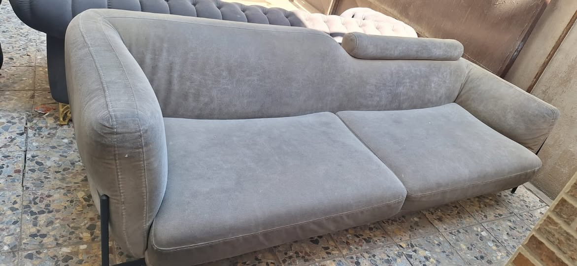 ياالله السلام عليكم من رخصه الادمن عندي غراض مال بيت طخم تركي للاستفسار الاتصال على الرقم***********بي واتساب عنوان بغداد البنوك
