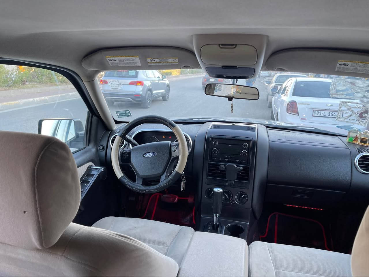 سلام عليكم اخوان سياره فورد اكسبلور موديل ٢٠٠٨ سياره كفاله عامه مكينه وگير بدون صبغ بدون تعديل ملاحظه جم رصعه بي سياره ٧مراكب تبريد مركزي سياره للبيع فقط مكاني كركوك سياره فول مواصفات بس بدون فتحه اربع تايرات جديد *********** كركوك, العراق
