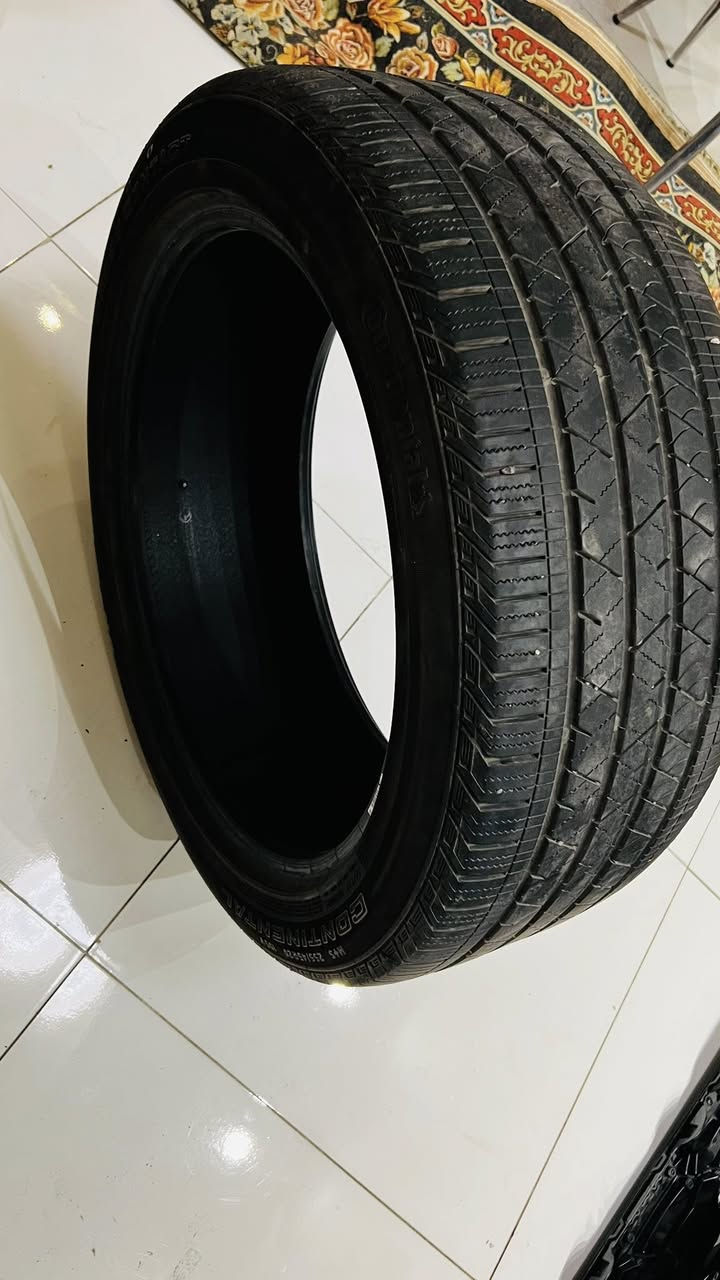 � للبيع قطع  غيار سورنتو 2024 /2025 وارد امريكي @بحالة جيدة 📢

🔹 إطار (تاير) Continental

* بحالة جيدة
* نقشة ممتازة وجاهز للاستخدام

🔹 لايك امامي 4عدسات شغال  ايسر  LED

* أصلية

* إضاءة قوية وواضحة

دعامية أماميه مع الشبك

* بحالة جيدة
* مناسب للاستبدال أو التجديد
* يحتوي على الشبك الأمامي

✅ القطع كما موضحة بالصور
📍 الموقع: [بغداد ]
💰 السعر: [ قيم واخد بما يرضي الله ”]

للاستفسار الاتصال على: [***********]

#بيع_قطع_سيارات #قطع_غيار #شمعة_أمامية #صدام_أمامي #تاير_كونتننتال #للبيع
