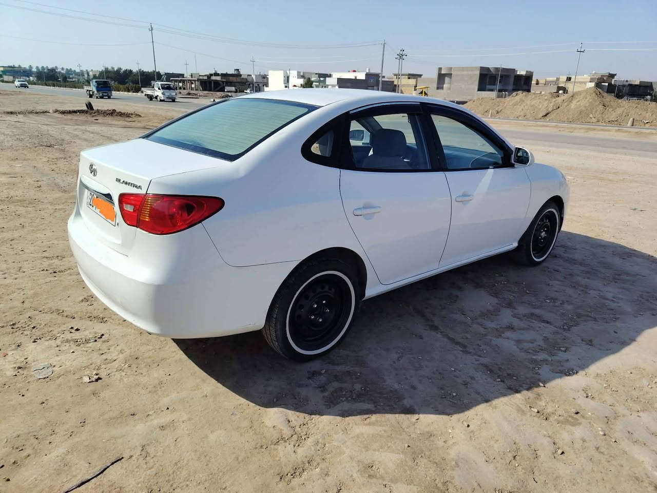 النتره 10 خليجي مكينه 1600 مكينه وكير جدد مكينه مامفتوحه لاتنقيص ولاتبخير سياره جاهزه من كلشي مكفوله من الضربه والتبديل فقط بيه قطعتين صبغ بدون دواخل رقم نجف دولي الشراي يتصل السعر 100 وبيه مجال بصيط رقمي ***********
