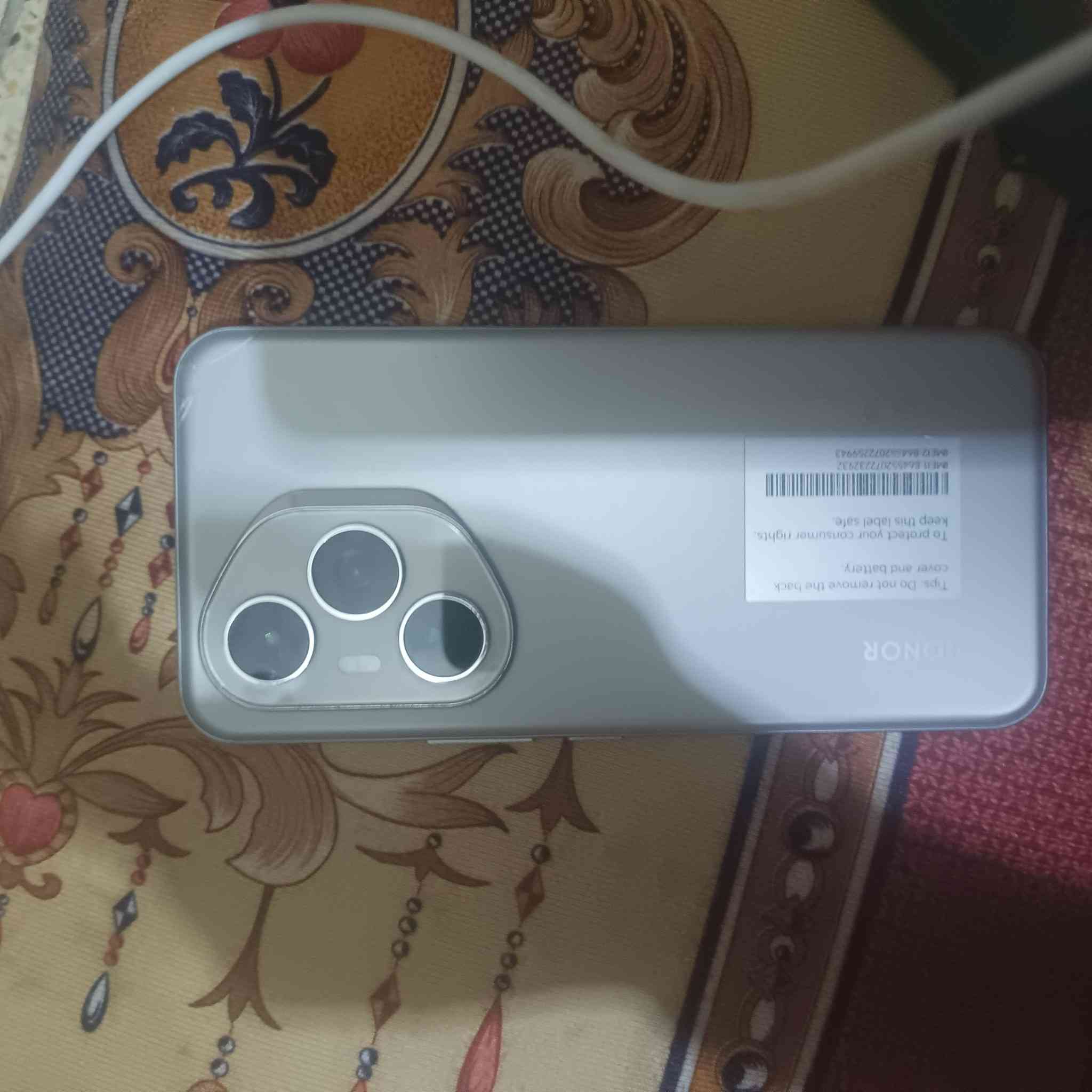 هونر 400برو بي فطر قليل بضهر النضافه 100بل100 
السعر 525 الف لتواصل الرقم ***********
