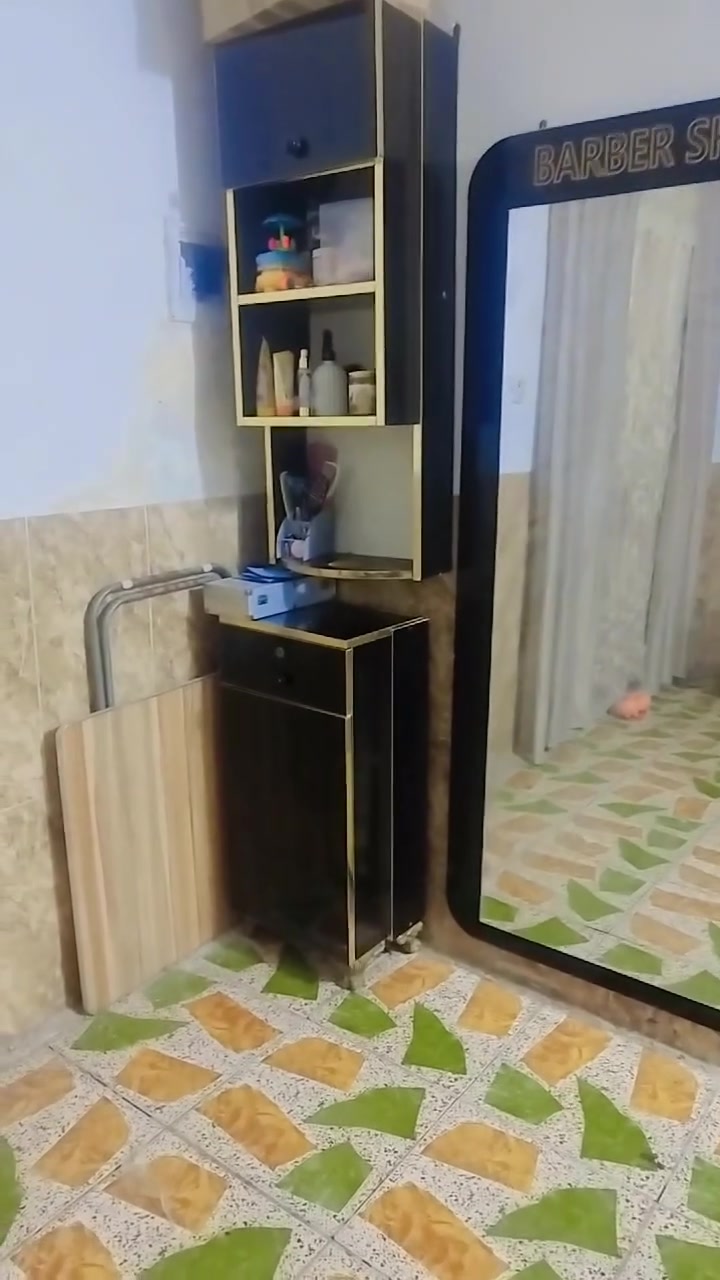 السلام عليكم فاترينة مع مرايه مستعملات شي بسيط كلش نظيفات بسعر مناسب


**إذا كنت صاحب هذا الإعلان وتريد حذفه لأي سبب، رجاءا أرسل رسالة إلى الدعم الفني**