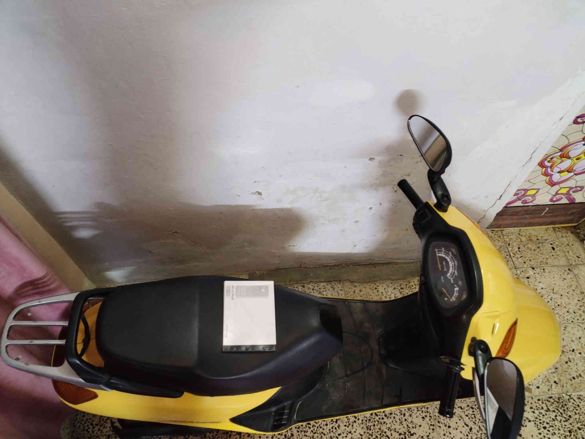 السلام عليكم
دراجه سبيسي ياباني رمبه ماماشيه بالعراق شي قليل كتلوك الشركه بيها مامفتوحه كفرات بلاديه مختمه  بعدها لوك جيب فيتر وياك وفحص  نگره سلف او هندر الكهربائيات كلها شغاله كيج بانزين الكيلو متر  حساسات بريك سلف لايت عالي ناصي بگ لايت صطاب اشاير صوتيات كله على وضع الشركه الدراجه خرسه شلعتها كلش قويه الدراجه مضمومه ماطالعه راعيها بس خمس تيام ينزل وبعداها لوك 
السعر 1100000 مليون او ميه وبيها مجال
 خواتها بواحد ونص واكثر   
المكان واسط قضاء الحي
*********** هذ رقمي الشراي يتصل
اسف عل اطاله
