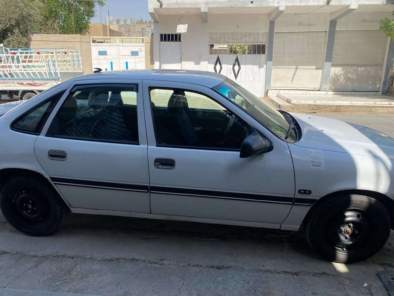 اوبل موديل 1991 رقم كركوك سنوية عاج مو مشروك وسنويه ساقط من 2021 بي ضرب من ورى بدون داخل الهلا معجون وصبغ وكامل صبغ للجمال مراوس فقط سيارة جاهزة ماعندة نقص  مراوس والسعر 35(***********)
