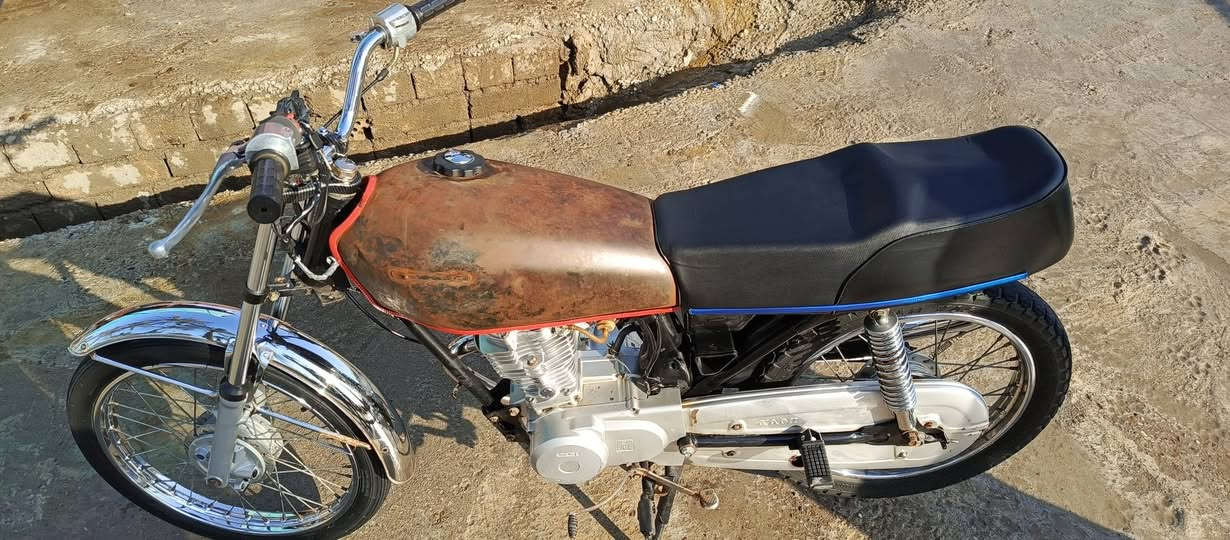 سلام عليكم دراجه للبيع نامه تعمير ادوات مفتوحه بوشهه وبستم  سعر 450 وبيه مجال شراي يتصل على لرقم***********
