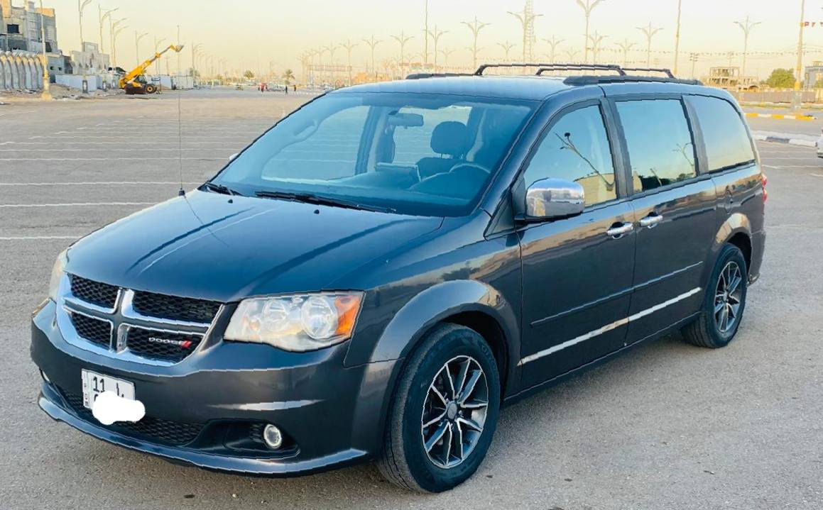 السعر 167 للاستفسار *********** دووج كرلفان 7راكب موديل 2018 امريكي داخله اكلين بدون حادث مكفوله من الضربة والتبديل بيه بلعراق قطعتين رش فقط مكينه 6V وكير مكفولات تبريد 3قطع شاشه كامره دوار تحكم استيرن السيارة جديده وجاهزه ما بيه أي نقص بيه منضومه غاز شغاله درجه اولى مكان السيارة كربلاء كربلاء, العراق
