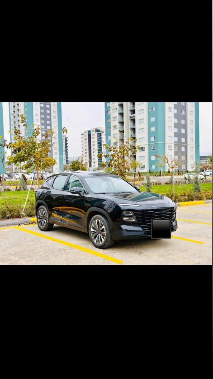 السلام عليكم
جيتور داشينك 2024
السعر ١٦٥ ورقة
ماشية 32الف كلم 
مكينة ١٥٠٠
رقم تلفون   *********** يوجد واتساب 
لون اسود 
ضمان شريكة هارلم 
المواصفات فول فول 
كلين ما بيهه اي شخط او ضربه  
رقم السليمانية، مكان سيارة سليمانية
