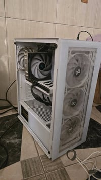 RTX 4060 Ti • i5-12400F • كيس جانبي مكسور