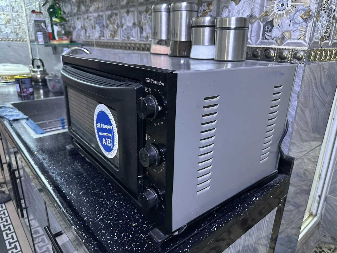 اوفن للبيع نظيف كولش ب٥٠ مكان الشعب


**إذا كنت صاحب هذا الإعلان وتريد حذفه لأي سبب، رجاءا أرسل رسالة إلى الدعم الفني**