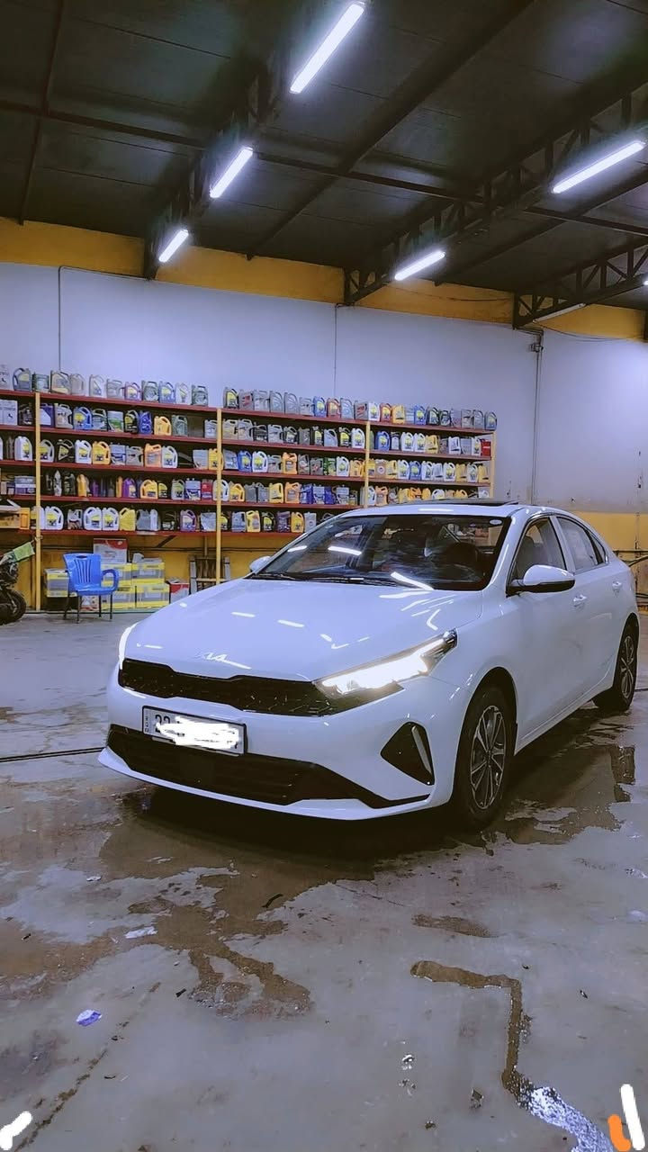 سلام عليكم  k3
فول موصفات موديل 2024 كله ع وضع الشركه 
محرك1500 دبل نوزل     
 مكفوله كله ع وضع الشركه  سياره طك كارتون 
السياره فول موصفات  
فتحه سقف بصمه
كشنات جلد 
تحديد سرعه
كامره دواره  تحكم بل كامره
عداد سرعه ديجتال
لايت اليدي زنون 3 عدسات + حجاب
شاشه اعطال
تبريد  مناخي
شحن لاسلكي
تنبيه كشنات خلفيه
 4 دسكات ايبيسي
اشاير بل مري 
حساس ضغط الاطارات
كير طياره مع شاشه للنمر
ايرباكات ٦
AuTo HOL
هند بريك بصمه 
بصمه ابواب
فول للخير  رقمه اربيل الإنكليزي 
مكاني نجف رايده ب142صافي  اتصال فقط ***********
