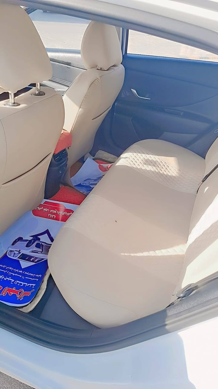 السلام عليكم سياره الانترا تجميع صيني موديل 25 للبيع مكفوله العنوان البصره رقم الهاتف ***********
