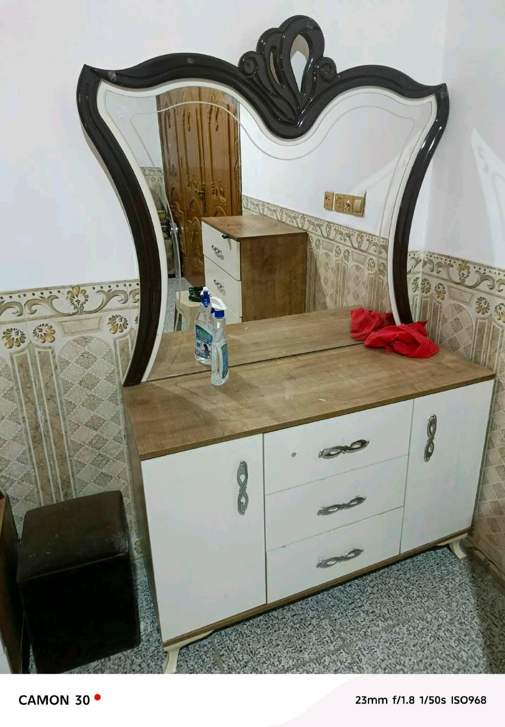 غرفه تركي للبيع سعر550تسع قطع مكان حله لكفل شراي يراسل واتس اب+964 778 167 1179