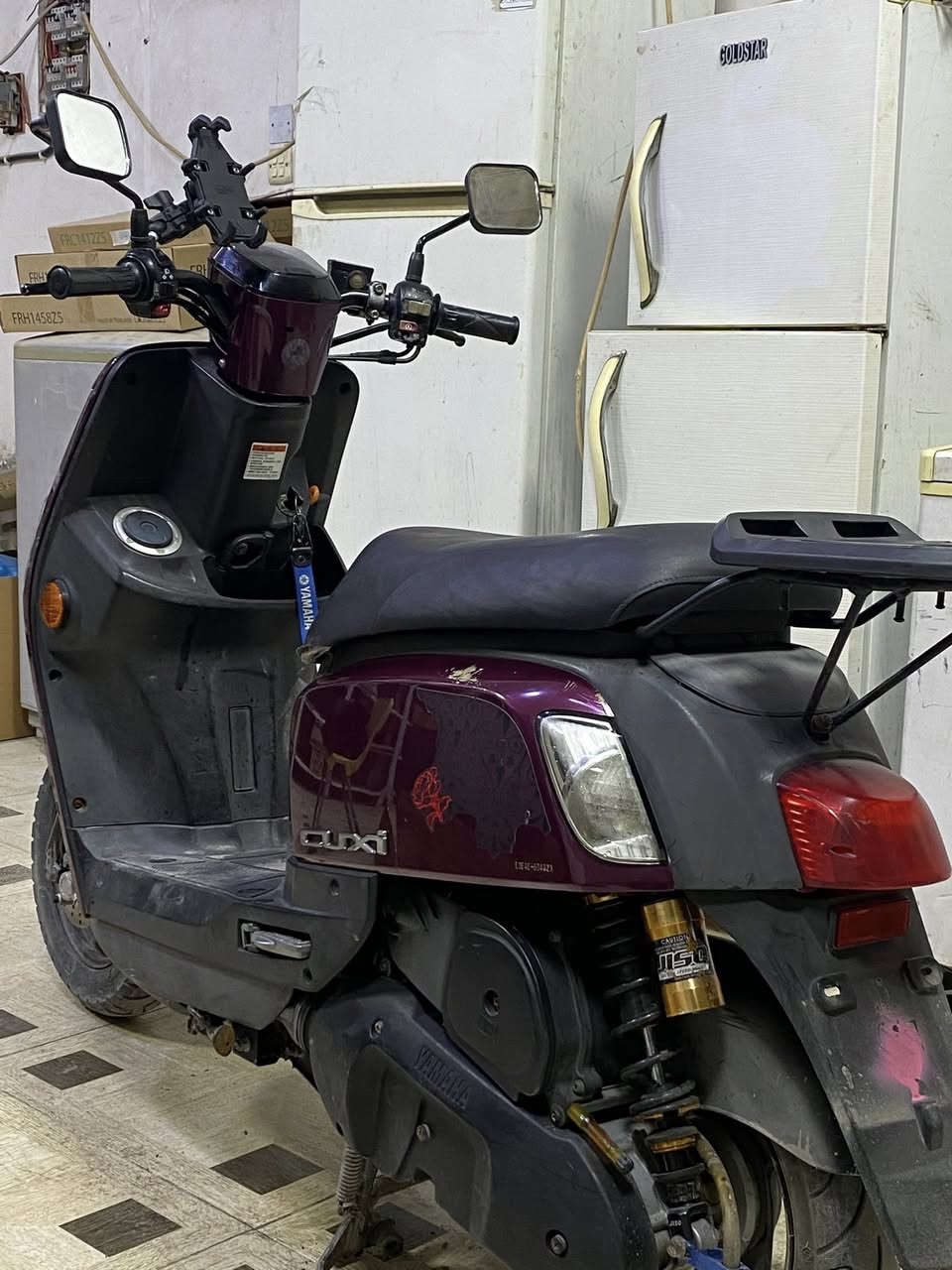 للبيع ماكس بوليسي مسطرة نوزل موديل 2013 دراجة كفالة عامة جاهزة من كلشي مكينة مامفتوحة كفرات بلادية كهربائيات بلادية وكلها شغالة من لايت بك لايت اشاير هورن عينه سعر ١١٥٠ للاستفسار ***********
