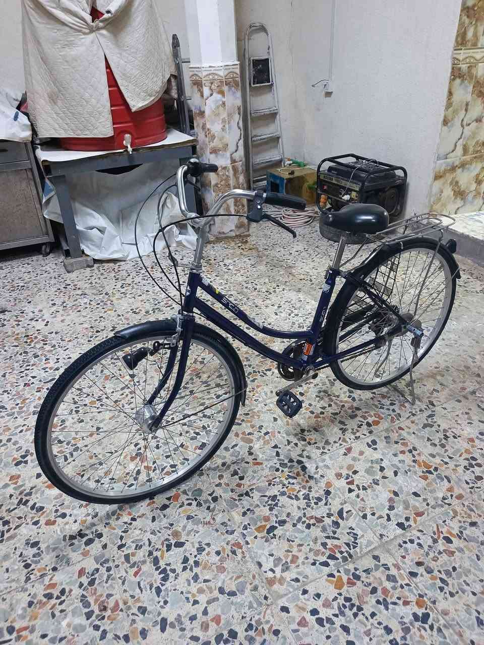 للبيع بايسكلات سياحي نظيفات كلش استخدام قليل جداً ماناقصهن اي شي البايسكل الحجم الكبير سعره 140 والصغير سعره 80 الاستفسار على رقم الهاتف *********** العنوان البصرة الجبيله
