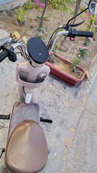 دراجة شحن زغيره مال اطفال للبيع مضروبه بس من كدام بينه بل صوره جديده ب...