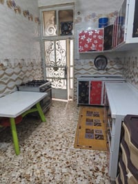 بيت للبيع 100م طابقين الطابق الاول غرفه وصاله ومطبخ  وستقبال وصحيات ال...