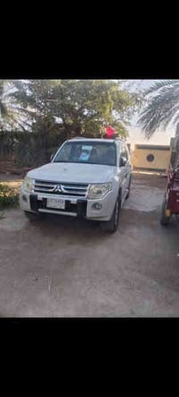 للبيع او مراوس بلاندكروز باجيرو جديدة فول حبتور ٢٠١٠ 07709892862 السعر...